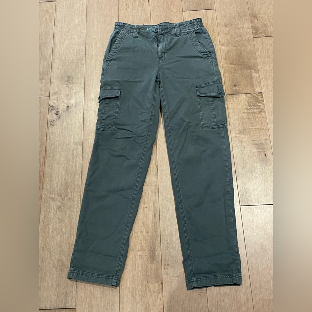 American Eagle Cargo Pants - size S / small. Sage green colour.